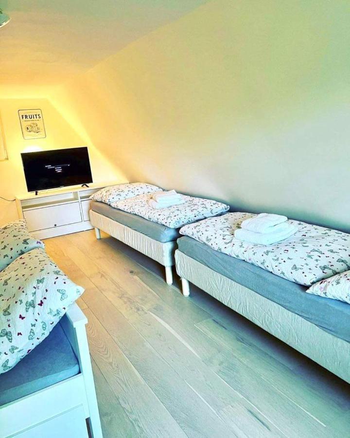 Chatka Pod Lysou Ostravice Buitenkant foto